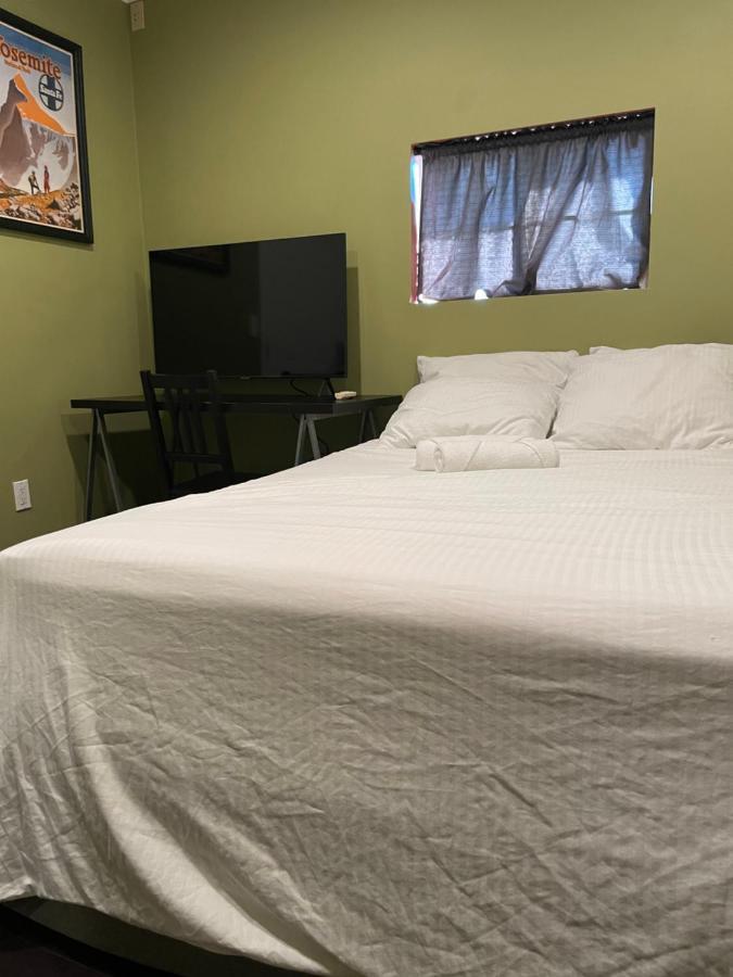 Private Standalone Room W/ Tv, Wifi & Ac In Carson Dış mekan fotoğraf